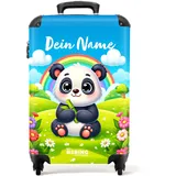 NoBoringSuitcases.com Kinderkoffer, Koffer Personalisiert, Reisekoffer, Koffer Kinder, Kinder Reisekoffer, Kindertrolley, Kinder Koffer mit Rollen, Trolley Handgepäck 55x40x20 cm (Panda - Mehrfarbig)