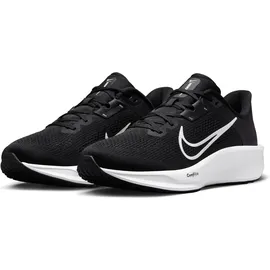 Nike Quest 6 Herren Schwarz / Weiß 42