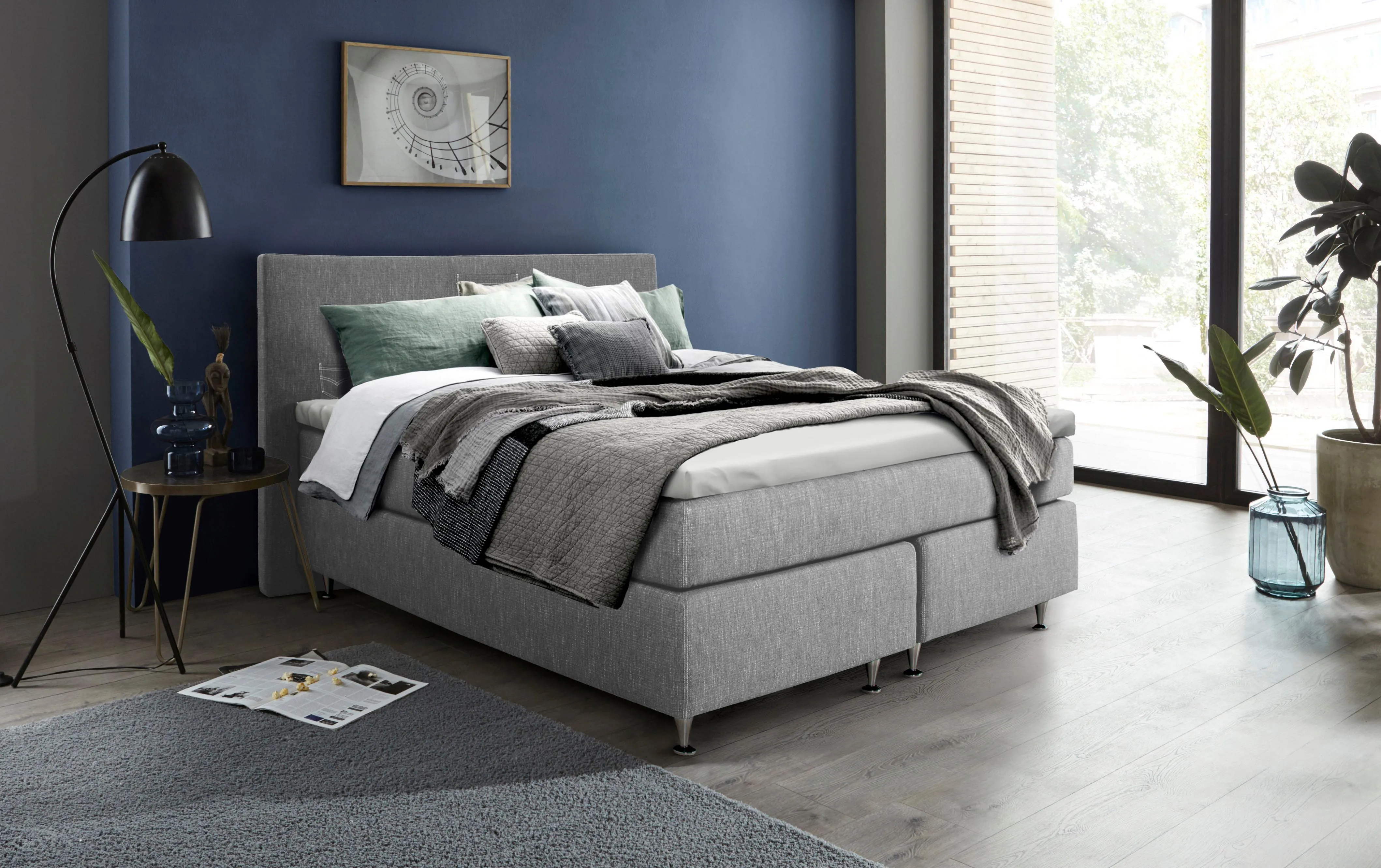 INOSIGN Boxspringbett »Zahara«, inkl. Topper, besonderes Highlight: aufgenähten Jeanstaschen - Optik INOSIGN hellgrau