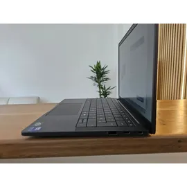 Dell Pro 13 Premium Intel Core Ultra 7 266V 16 GB RAM 512 GB SSD 8FP9R