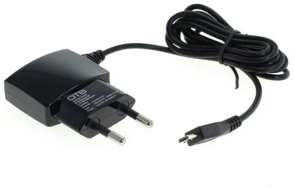 Micro USB Netzteil / Ladeadapter, 5V / 1A, flache Bauform, schwarz