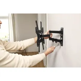 Philips TV Wandhalterung SQM9232/10 - TVs von 26" bis 70" - Max. 35 KG - LED, LCD, QLED, OLED, Gebogene und Flache TVs - TV-Kabelmanagement - VESA-Montagelöcher - Schwarz