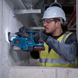Bosch GSR 18V-55 Professional Combo Kit inkl. 2 x 4,0 Ah + GWS 18V-7 + GBH 18V-22 + Werkzeugtasche