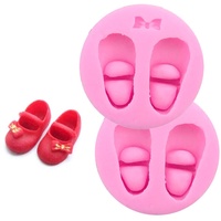 DUBENS 2 Stück Baby Schuhe Form Silikon Backform, Küche Backform Für Schokolade Pastry Süßigkeiten Seife, Fondant Dekorieren Werkzeuge Zubehör