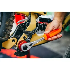Unior BSA30 external pedal socket