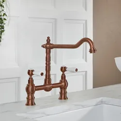 Traditionelle Küchen-Brückenarmatur (gerade) – inkl. schwenkbarem Hahn (gerade) – satiniertes Kupfer – Elizabeth