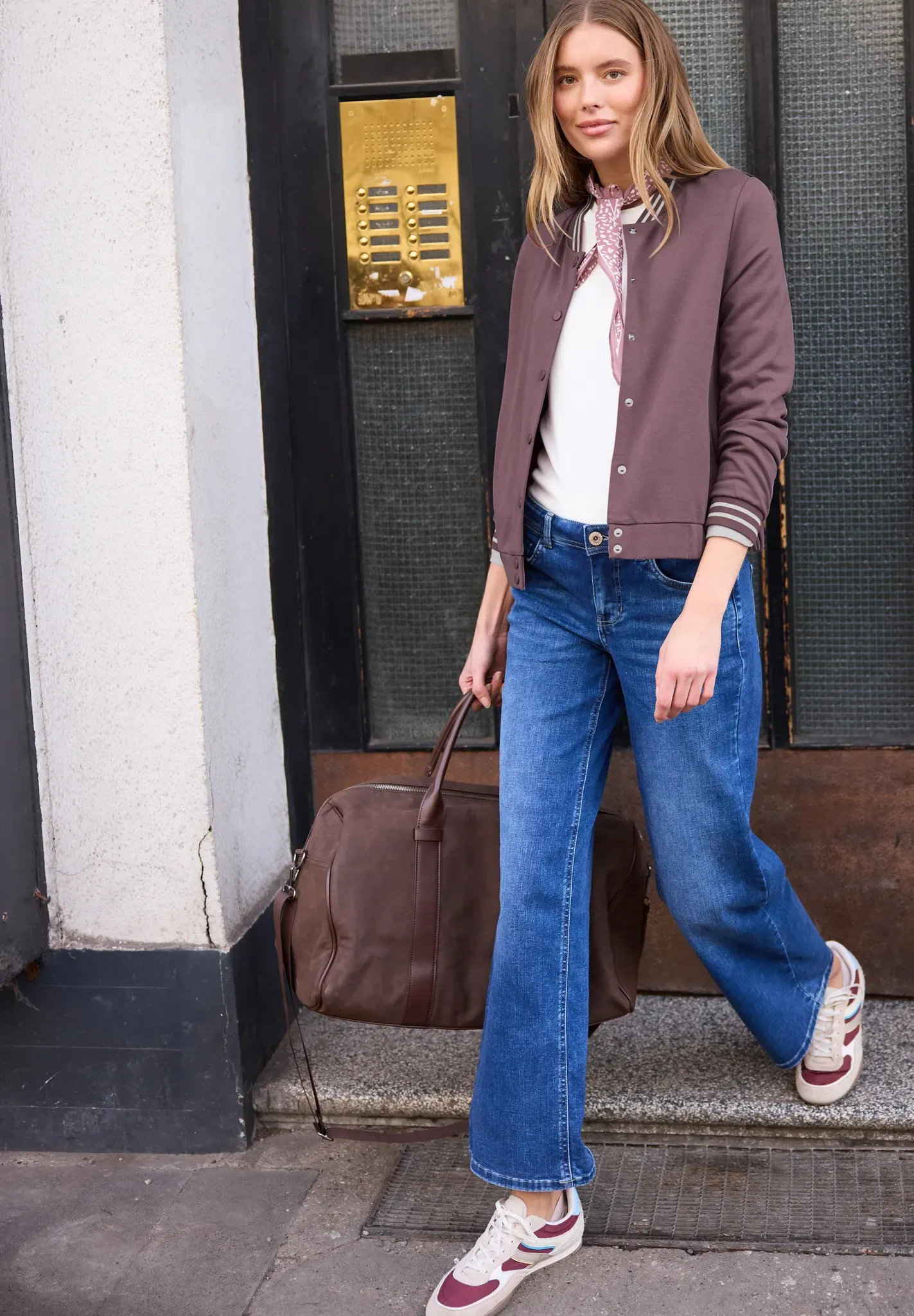Blouson STREET ONE STUDIO, Damen, Gr. 34, hazy rose, Stoff, 71% Polyester, 26% Viskose, 3% Elasthan, unifarben, normal normal, Rundhals, elastischer Bund, Jacken Blouson, mit College-Style Details