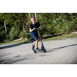 Muuwmi Scooter 180 neon mit Leuchtrollen grün/schwarz