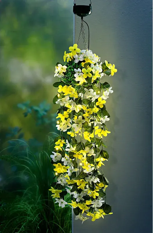 Solar-Hängedeko "Blütenzauber" (Farbe: Weiss/Gelb)