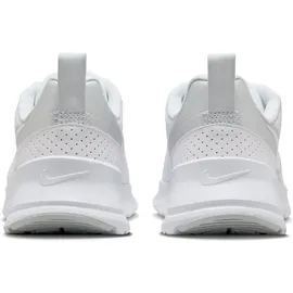 Nike Air Max Nuaxis Damen White/White-Pure Platinum 38,5