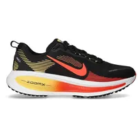 Nike Vomero 18 Herren Black/Lightning Crimson/Topaz Gold/Bright Crimson 47
