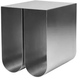 Kristina Dam Studio - Curved Beistelltisch, Edelstahl