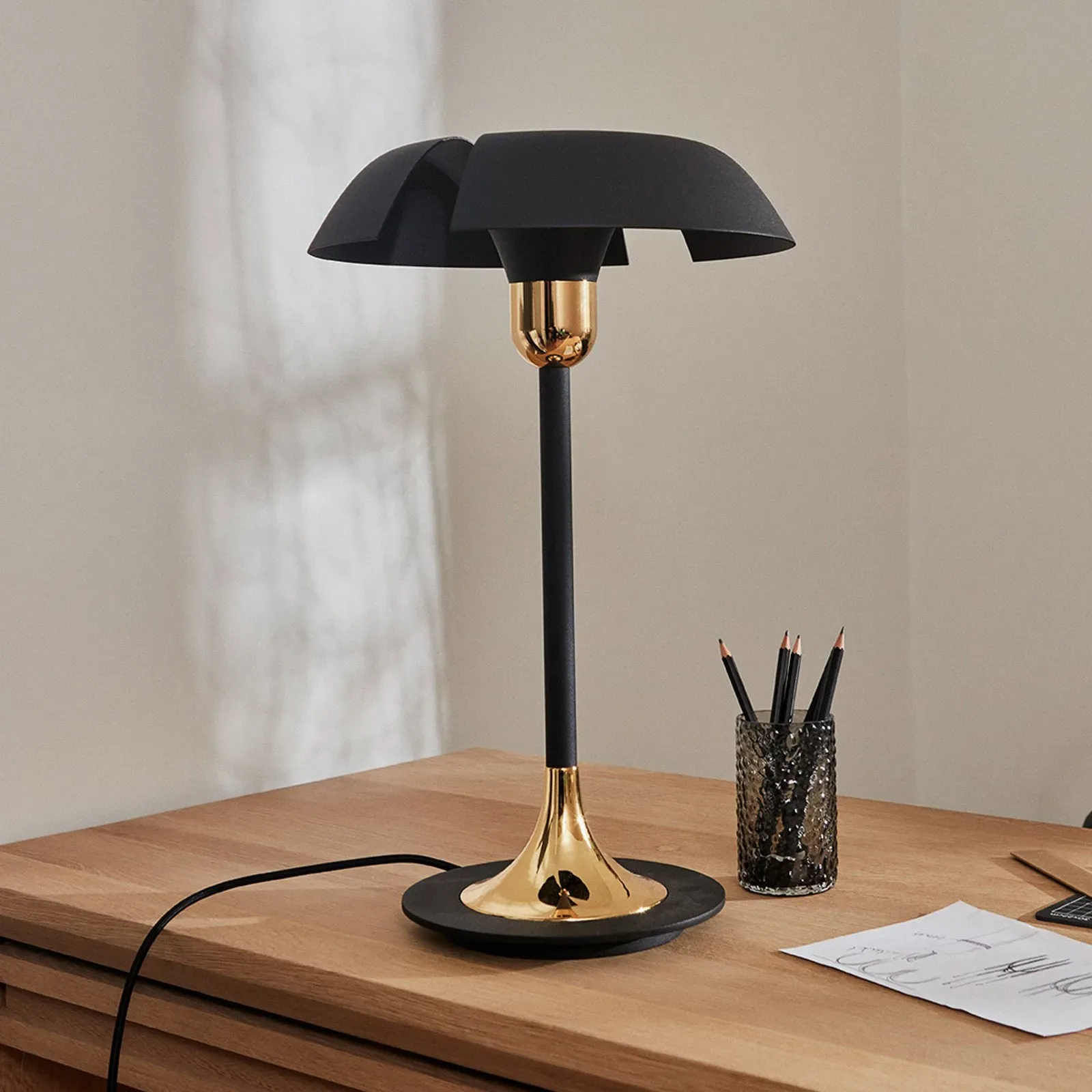 Tischleuchte AYTM, Cycnus, Schwarz, für Wohnzimmer, Metall, Design - 48