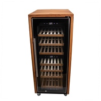Exklusiver Weinkühlschrank Caso WineComfort 38 in schwarz mit Fassholz Umhausung