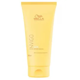 Wella Professionals Invigo Sun After Sun Express Conditioner pflegender Conditioner für sonnengestresstes Haar 200 ml