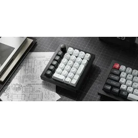 Keychron Q0 HE Kabelloser Magnetisches Numpad, 2,4 GHz/Bluetooth 5.1, Schnelltrigger, RGB, programmierbarer mit QMK, Hot-Swap-fähig, CNC-gefrästes Aluminium-Numpad für Mac, Windows und Linux – Schwarz