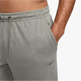 Nike Primary Dri-FIT UV Versatile Jogginghose Herren 320 light army/htr/light army XL