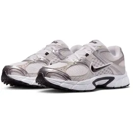 Nike V5 RNR Herren White/Black/Vast Grey/College 40,5