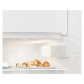 Candy CM4SE68W Einbaukühlschrank (111 l, 826 mm hoch)