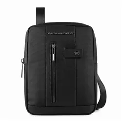 Piquadro Brief 2 Umhängetasche aus rezykliertem Stoff mit iPad®-Fach und Tasche für AirPods® Schwarz