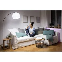 LEDVANCE LED-Birne 6W E27 810 lm warmweiß 1 St.