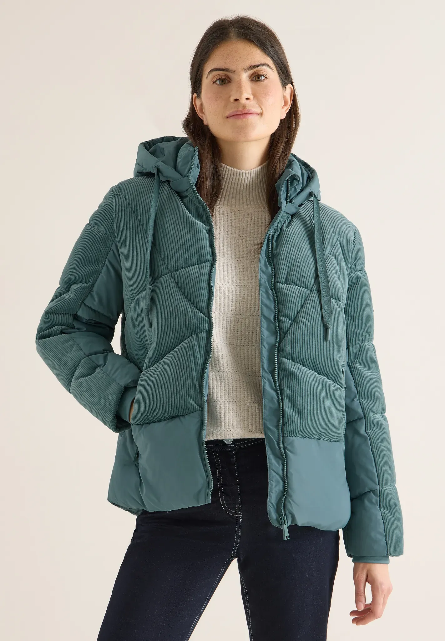 Steppjacke CECIL, Damen, Gr. XL (44), ice hill grün, Web, Obermaterial oben: 100% Baumwolle. Obermaterial unten: 100% Polyester. Kapuze: 100% Polyester. Futter: 100% Polyester. Füllung: 100% Polyester, unifarben, normal normal, ohne Ausschnitt, elastischer Bund, Jacken Steppjacke, mit Kapuze mit Tunnelzugband