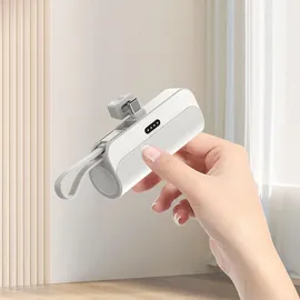 spacnana Tragbares Mini-Ladegerät, Integriertes Kabel für IOS-Schnittstelle Typ C, 2-in-1-Mini-USB-C-Powerbank für