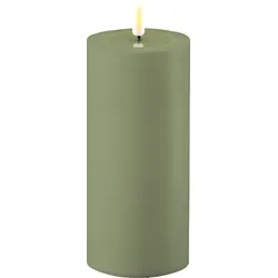 Deluxe Homeart LED Real Flame Outdoor Stumpenkerze staubig grün, Ø7,5 x H15cm, staubig grün