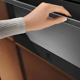 Electrolux EVM9E2XT Schwarz