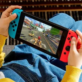 Nintendo Switch neon blau/rot 2019