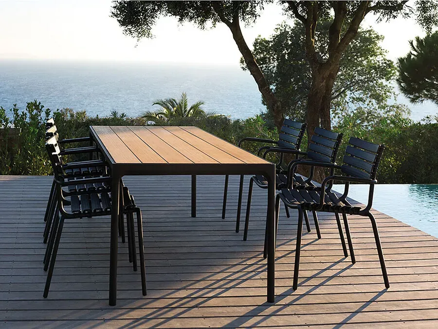 Outdoortisch Four Houe braun, Designer Henrik Pedersen, 75x210x90 cm