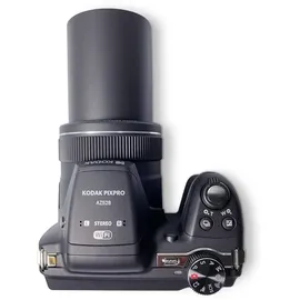 Kodak Pixpro AZ528 Bridgekamera + Bedienungsanleitung + Netzteil + Trageriemen + USB-Kabel + Akku + Schnellstartanleitung