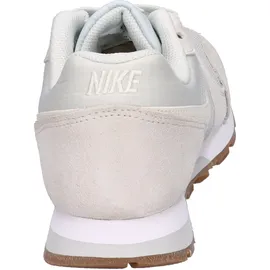Nike MD Runner 2 Damen Photon Dust/Sail/White/Gum 40