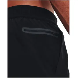 Under Armour Peak Woven Shorts Schwarz S