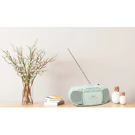 Medion E66476 Stereo Sound System (Boombox, CD-Player, MP3, Kassette, tragbarer Kassettenspieler für Kinder, UKW Radio, AUX, Kopfhörer, Netz & Batterie) grün