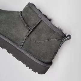 UGG Australia Classic Ultra Mini Black 40