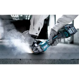 Makita GA023GM201 inkl. 2 x 4,0 Ah + Schnellladegerät + Makpac Gr. 4