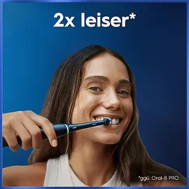 Oral-B iO Series 5 matte black + 2. Handstück matte white + Reisetui