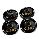 4 x Nabendeckel 60mm Durchmesser Nabenkappen Felgendeckel Felgenaufkleber Gel Emblem Doming für Auto Felgen Kfz Tuning Zubehör Radnabenkappen DM006 (Nr. 10 The King, Nabendeckel Set)
