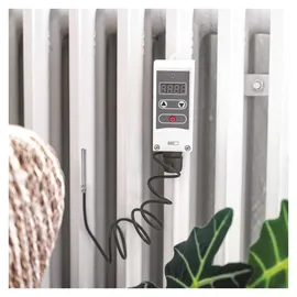EMOS P5684 Anlegethermostat mit Fernfühler einstellbarer Schaltempfindlichkeit digitalem Display 5 bis 90 °C 45 x 45 x 130 mm