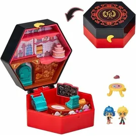 Bandai Namco Entertainment BANDAI - Miraculous Ladybug - Mini-Chibi-Bäckerei-Welt - Mini-Figuren Marinette und Adrien enthalten - Miraculous Offizielle Lizenz - Schachtel mit Zubehör - P50551