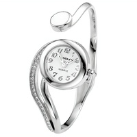 JSDDE Uhren Elegant Damen Spangenuhr Strass Weiß Zeiger Rund Armbanduhr Silber Beuge Design Armreifen Analoge Quarzuhr Kleideruhr Armreifuhr für Frauen Damen (Silber)