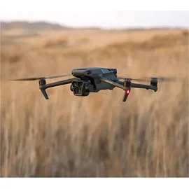 DJI Mavic 3 Pro Fly More Combo (RC)