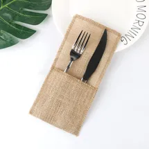ptnkuiiy 24 Stück Jute Bestecktasche,Vintage Spitze Sackleinen Besteckbeutel Bestecktaschen Besteckhalter Sackleinen Hochzeitsdeko Tischdeko für Hochzeit Weihnachten Taufe Rustikal Party Restaurant ,Stil