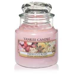 Yankee Candle Fresh Cut Roses Housewarmer świeca zapachowa 0.104 kg