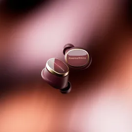 Bowers & Wilkins Pi8 Dark Burgundy