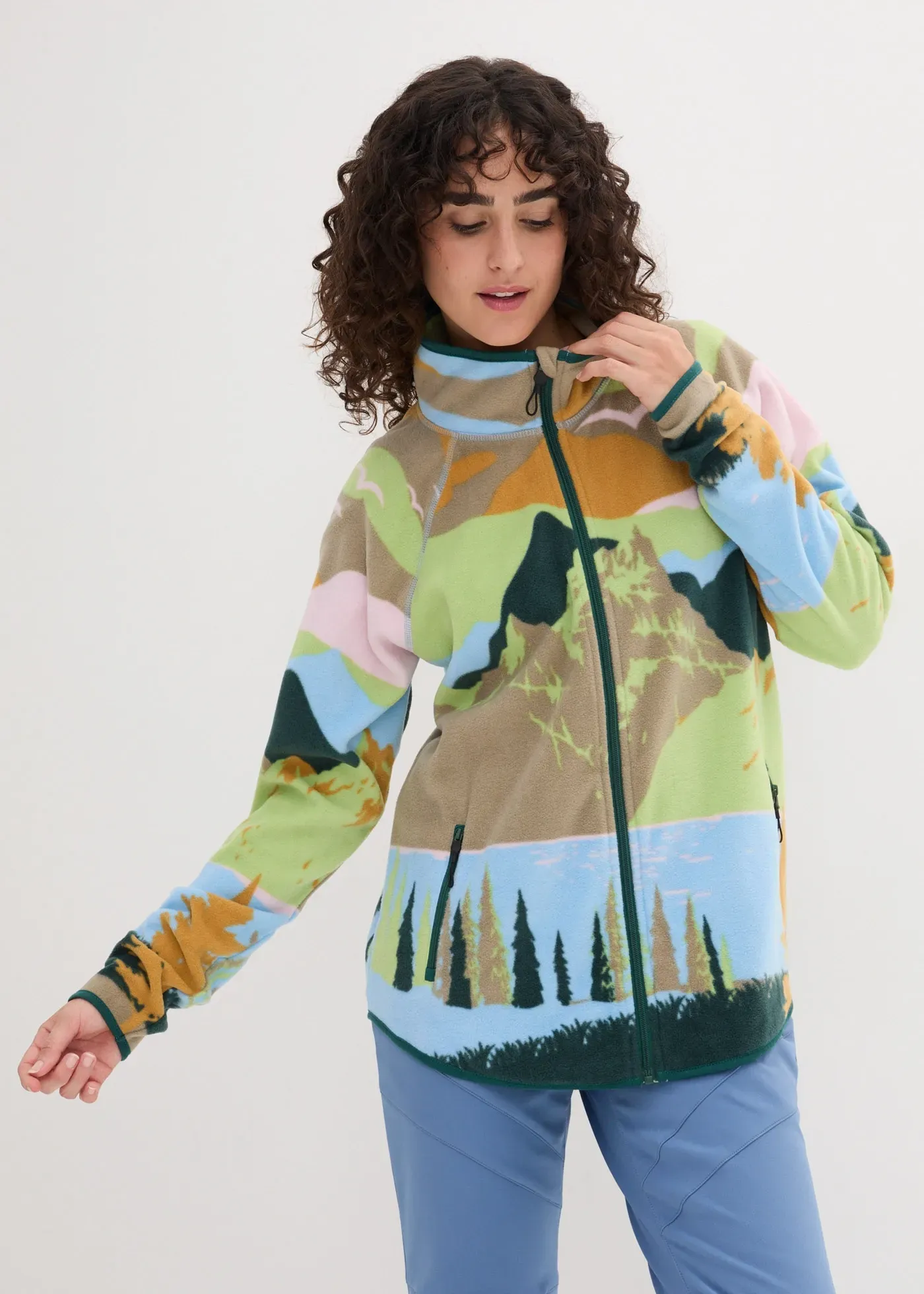 Fleecejacke BONPRIX, Damen, Gr. 52/54 (XXL), hellblau bedruckt, Fleece, Obermaterial: 100% Polyester, bedruckt, lässig geschnitten hüftbedeckend, Raglanärmel elastischer Bund, Jacken Fleecejacke, lässige Passform, aus 100% Polyester, mit Reißverschluss-Taschen
