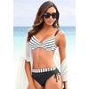 Bügel-Bikini mit höherer geschnittener Bikini-Hose