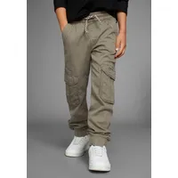 Delmao Cargohose in bequemer Schlupfform, mit Logo-Stickerei grün 182