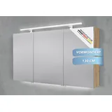 Intarbad Badezimmerspiegelschrank 3-türiger Spiegelschrank mit MULTI LED Acryl Aufsatzleuchte, dimmbar (Doppelspiegeltüren, Holz-/ Lackdekore, Maße von 120 bis 140 cm wählbar, Höhe 70 cm, Glasfachböden, Magnetleiste & Kosmetikspiegel Ø 12 cm) Vormontierte Lieferung, Floatglas, 160 kg Traglast, Made in Germany beige 130 cm x 70 cm x 13,5 cm